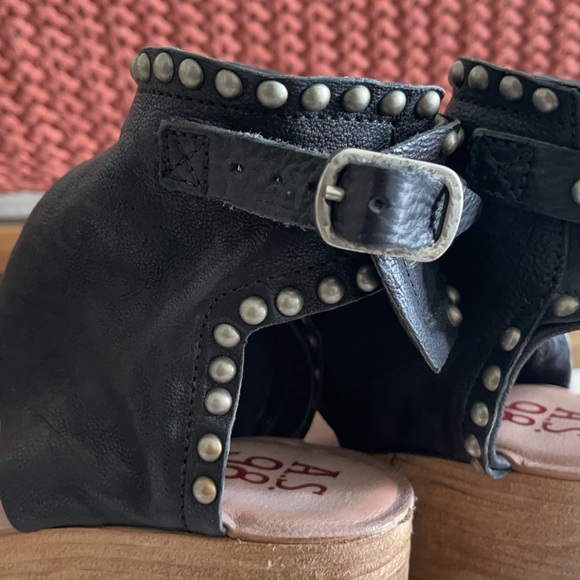 A.S. 98 Sandals - Picture 6 of 12